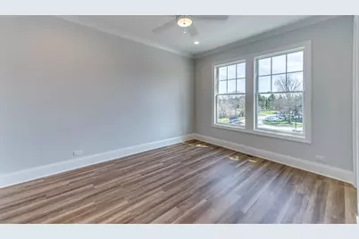 [Address not provided], Elmhurst, IL 60126 - Photo 12