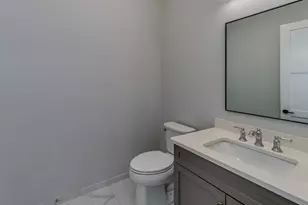 [Address not provided], Elmhurst, IL 60126 - Photo 6