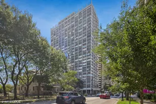 6171 N Sheridan Rd, Chicago, IL 60660 - Photo 1