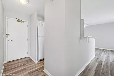 6171 N Sheridan Road #2404, Chicago, IL 60660 - Photo 16