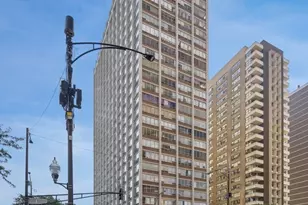 6171 N Sheridan Rd, Chicago, IL 60660 - Photo 2