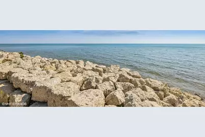 6171 N Sheridan Road #2404, Chicago, IL 60660 - Photo 4