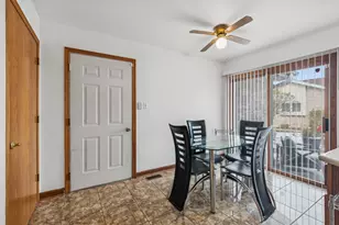 16113 Lake Villa Ave, Tinley Park, IL 60477 - Photo 8