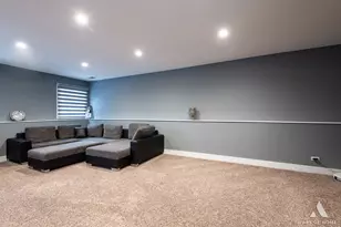 2800 Brisbane Dr, Lake in the Hills, IL 60156 - Photo 14