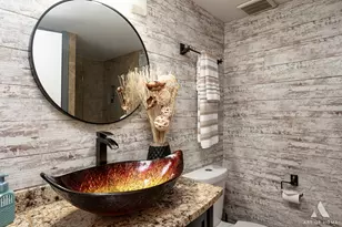 2800 Brisbane Dr, Lake in the Hills, IL 60156 - Photo 18