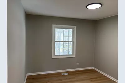 8124 Kensington Lane, Hanover Park, IL 60133 - Photo 20