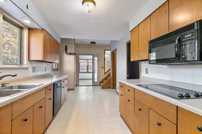 126 Park Avenue, Dekalb, IL 60115 - Photo 4