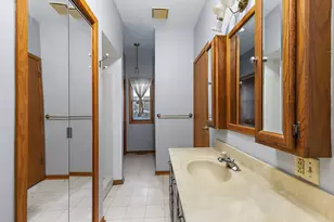 126 Park Ave, Dekalb, IL 60115 - Photo 6