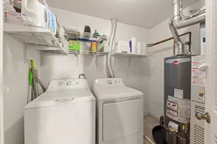 2513 Dickens Dr, Aurora, IL 60503 - Photo 16