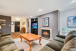 1409 Burr Oak Rd, Hinsdale, IL 60521 - Photo 2