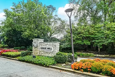 1409 Burr Oak Road #111A, Hinsdale, IL 60521 - Photo 32