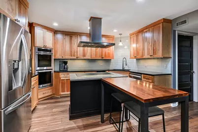 1409 Burr Oak Road #111A, Hinsdale, IL 60521 - Photo 8