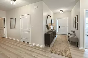 11690 Ryann Rd, Huntley, IL 60142 - Photo 2