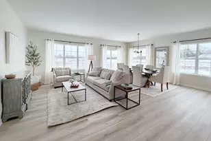 11690 Ryann Rd, Huntley, IL 60142 - Photo 10