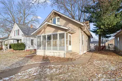 1916 31st Street A, Moline, IL 61265 - Photo 2