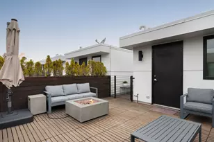 441 W Hobbie St, Chicago, IL 60610 - Photo 26