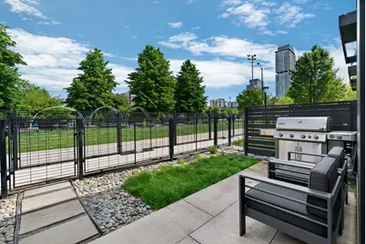 441 W Hobbie Street, Chicago, IL 60610 - Photo 28