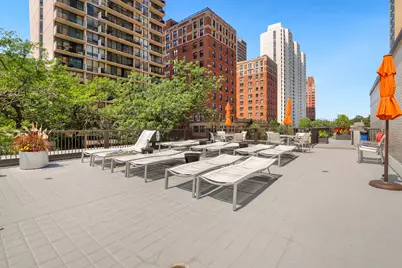 3150 N Lake Shore Drive #8E, Chicago, IL 60657 - Photo 18