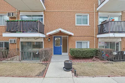 6111 W 64th Place #2, Chicago, IL 60638 - Photo 2