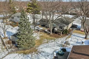 6828 Kincaid Ct, Woodridge, IL 60517 - Photo 30