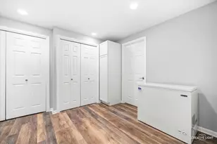 6828 Kincaid Ct, Woodridge, IL 60517 - Photo 22