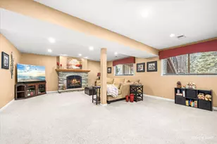 6828 Kincaid Ct, Woodridge, IL 60517 - Photo 16