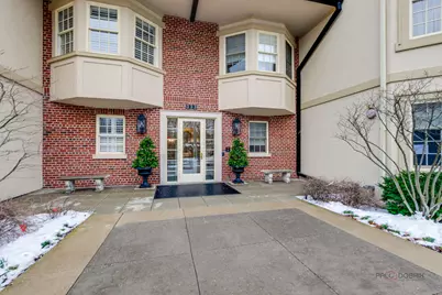 333 E Westminster Road #3C, Lake Forest, IL 60045 - Photo 2