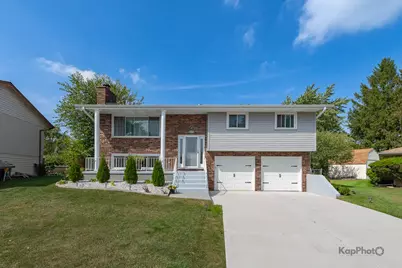 818 Brentwood Court, Schaumburg, IL 60193 - Photo 1