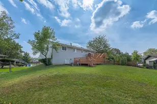 818 Brentwood Ct, Schaumburg, IL 60193 - Photo 26