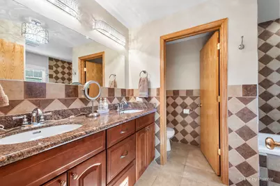 27771 W Lake Shore Drive, Spring Grove, IL 60081 - Photo 32