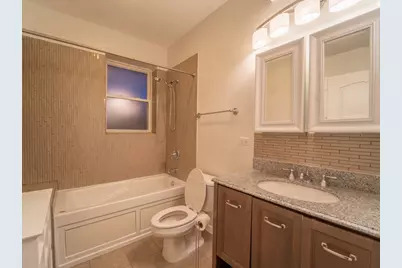 6752 S Clyde Avenue #3, Chicago, IL 60649 - Photo 6
