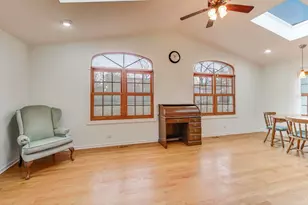 11 W Emerson St, Arlington Heights, IL 60005 - Photo 8