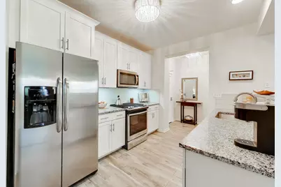 1914 Farnsworth Lane #208, Northbrook, IL 60062 - Photo 8