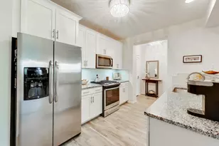 1914 Farnsworth Ln, Northbrook, IL 60062 - Photo 8