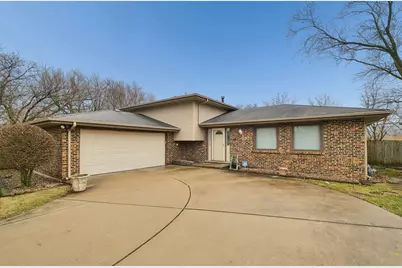 4921 Lakeshore Drive, Richton Park, IL 60471 - Photo 2