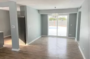 28 Chaucer Ln, Streamwood, IL 60107 - Photo 4