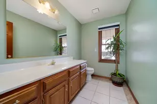 9345 N Oakleaf Ct, Byron, IL 61010 - Photo 22