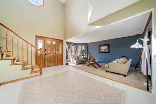 9345 N Oakleaf Ct, Byron, IL 61010 - Photo 6