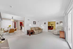 3849 Grace Ln, Glenview, IL 60025 - Photo 20