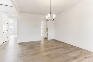 641 Henry Ln, Oswego, IL 60543 - Photo 4