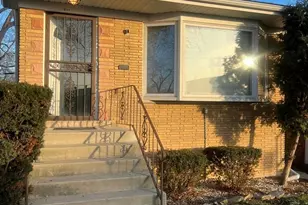 9241 S Emerald Ave, Chicago, IL 60620 - Photo 2