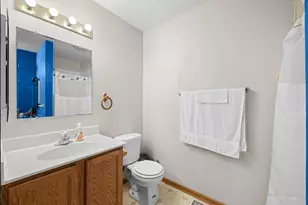 4447 W Lawn Ave, Waukegan, IL 60085 - Photo 10