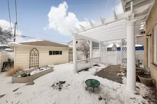 7417 N Oleander Ave, Chicago, IL 60631 - Photo 4