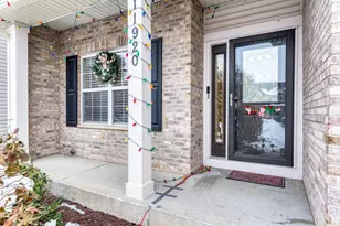 11920 Winterberry Ln, Plainfield, IL 60585 - Photo 2