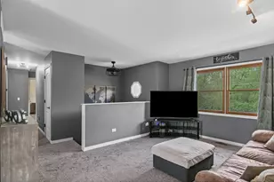 3505 W Beach Dr, McHenry, IL 60050 - Photo 4