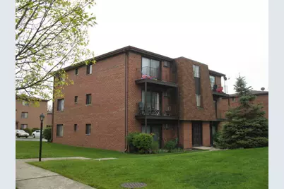 709 W 65th Street #5, Westmont, IL 60559 - Photo 1