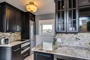 1934 N Bissell St, Chicago, IL 60614 - Photo 12