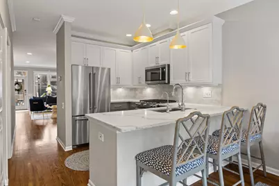 1860 N Wilmot Avenue, Chicago, IL 60647 - Photo 4