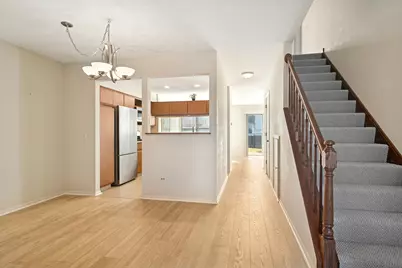 988 Ridgefield Lane, Wheeling, IL 60090 - Photo 2