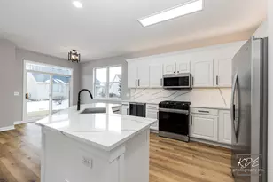 733 S Mecosta Ln, Romeoville, IL 60446 - Photo 16